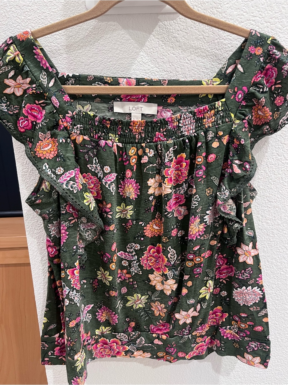 LOFT Green Floral Ruffle-Sleeve Women's Top XL